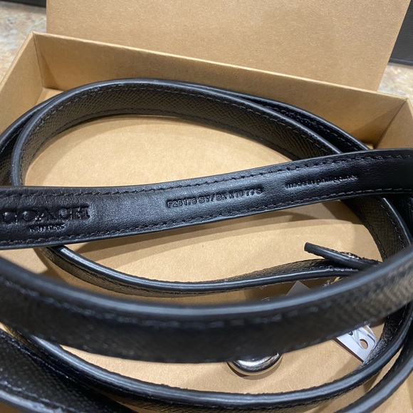 Coach Small Leather Pet Leash NIB - Picture 3 of 5